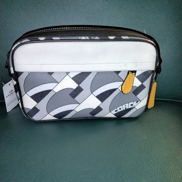 Coach make up bag - Picture 1 of 2